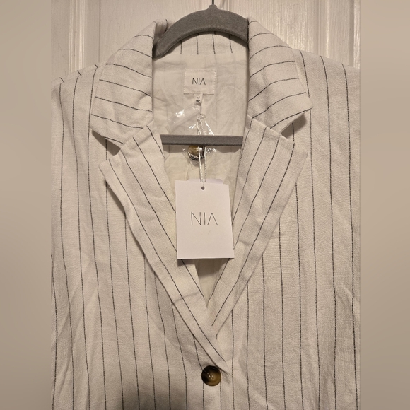 NWT Nia Felix Two-Botton Color Black/White Striped Blazer Size M - Picture 12 of 14